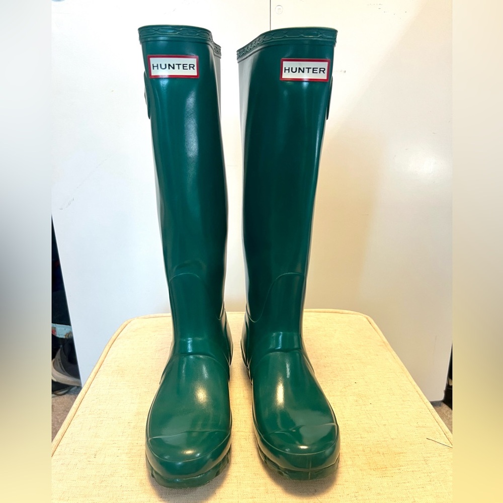 Hunter rain boots, tall